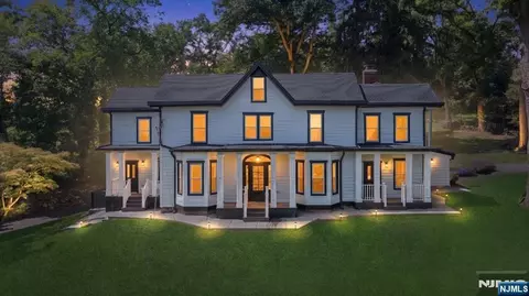231 Wierimus Rd, Hillsdale, NJ 07642