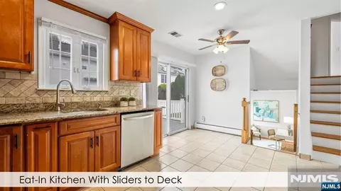 Entry Way - 758 Manchester Way, Paramus, NJ 07652 photo 2 of 9