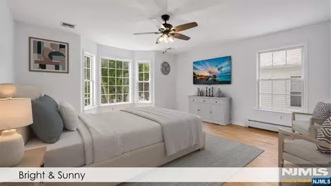 Entry Way - 758 Manchester Way, Paramus, NJ 07652 photo 6 of 9