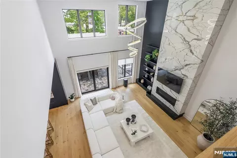 Other - 151 Stuart St, Paramus, NJ 07652 photo 2 of 15