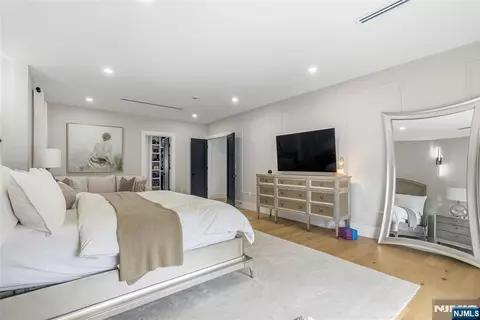 Bedroom - 151 Stuart St, Paramus, NJ 07652 photo 2 of 5