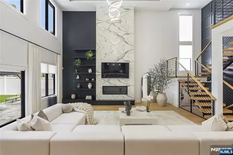 Other - 151 Stuart St, Paramus, NJ 07652 photo 3 of 15