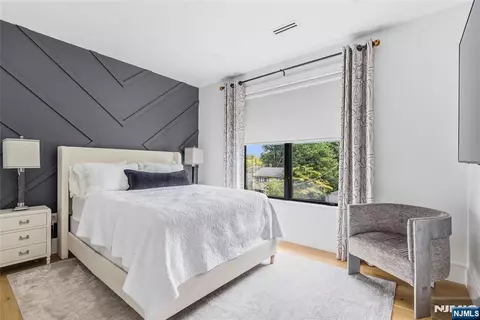 Bedroom - 151 Stuart St, Paramus, NJ 07652 photo 5 of 5