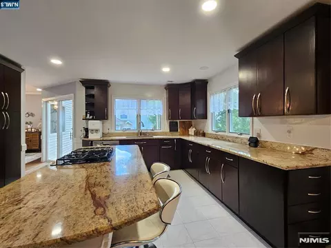 11 Fox Hill Dr, Wayne, NJ 07470 photo 6
