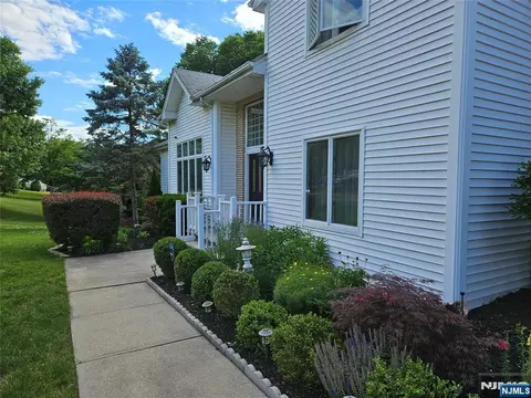 11 Fox Hill Dr, Wayne, NJ 07470 photo 2
