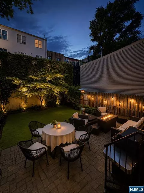 226 Park Ave #1, Hoboken, NJ 07030