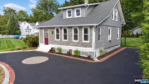 754 Wyckoff Ave, Wyckoff, NJ 07481