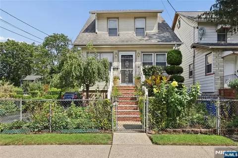 205 Warren St, Englewood, NJ 07631