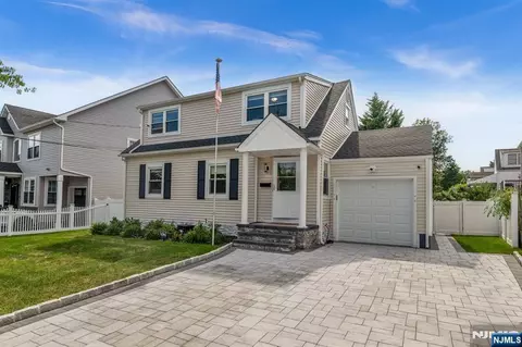 138 Merrill Rd, Clifton, NJ 07012