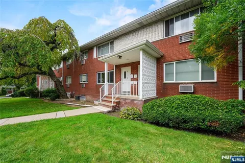 1315 Anderson Ave #5, Fort Lee, NJ 07024