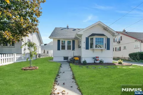 5-10 Bellair Ave, Fair Lawn, NJ 07410