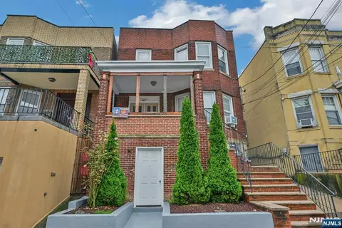 127 66th St, West New York, NJ 07093