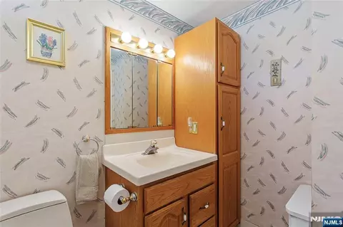 Bath - 98 Davis Ave, Hackensack, NJ 07601 photo 2 of 2