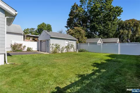 Exterior - 98 Davis Ave, Hackensack, NJ 07601 photo 6 of 6