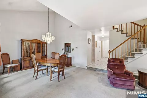Dining - 10 Matthew Rd, Wayne, NJ 07470 photo 6 of 6