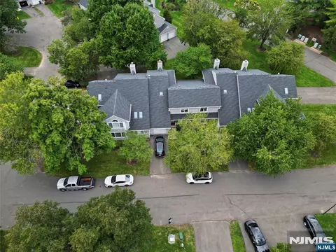 View/Area - 10 Matthew Rd, Wayne, NJ 07470 photo 1 of 2