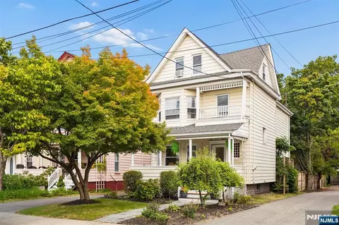41 N Willow St, Montclair, NJ 07042
