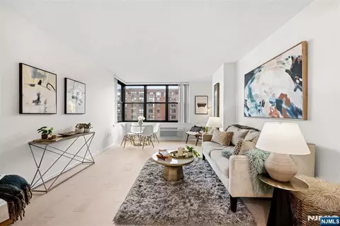 2 Constitution Ct #1008, Hoboken, NJ 07030