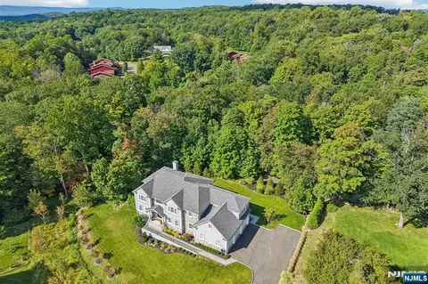 View/Area - 10 Massola Dr, Wayne, NJ 07470 photo 3 of 3