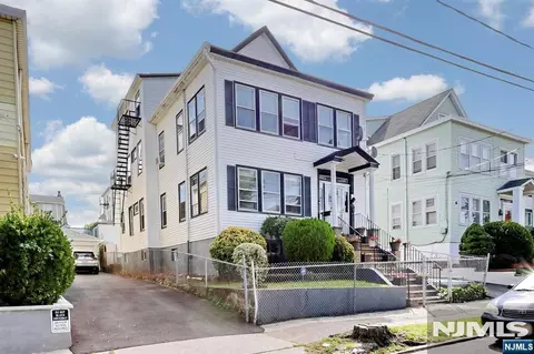 459-463 28th St, Paterson, NJ 07514