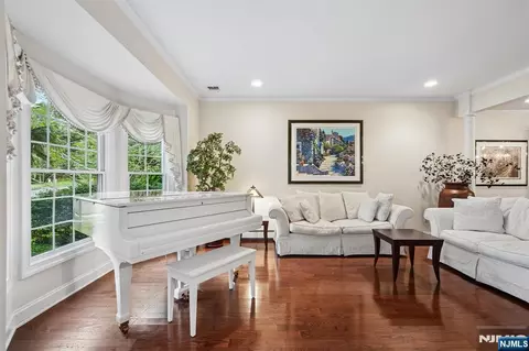 Other - 16 Apple Ln, Wayne, NJ 07470 photo 1 of 8