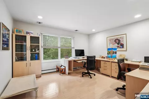 Other - 16 Apple Ln, Wayne, NJ 07470 photo 5 of 8