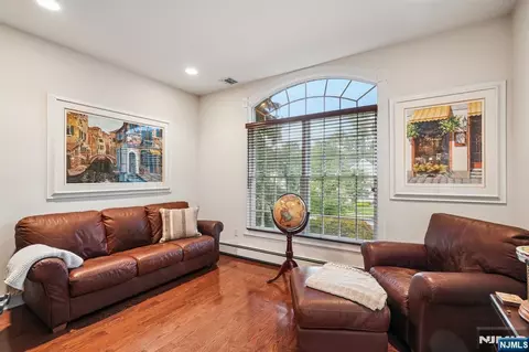 Other - 16 Apple Ln, Wayne, NJ 07470 photo 4 of 8