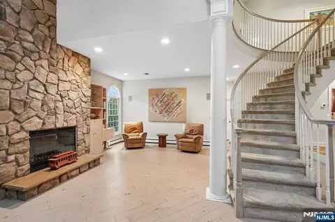 Other - 16 Apple Ln, Wayne, NJ 07470 photo 2 of 8