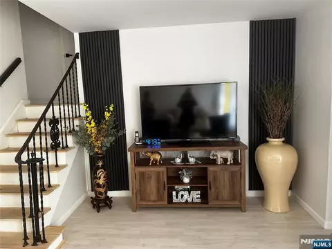 35-37 Montclair Ave, Clifton, NJ 07011