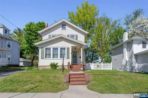 141 Henry St, Hasbrouck Heights, NJ 07604