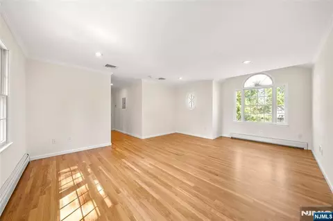 Living - 220 Concord Dr, Paramus, NJ 07652 photo 7 of 9
