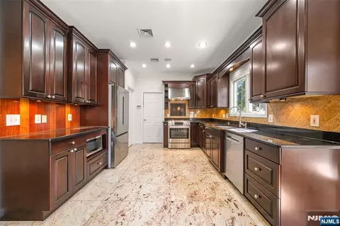 Kitchen - 220 Concord Dr, Paramus, NJ 07652 photo 1 of 2