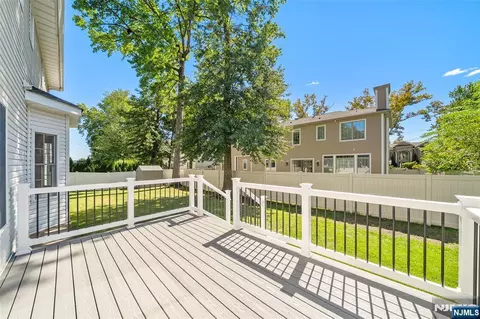 Exterior - 220 Concord Dr, Paramus, NJ 07652 photo 3 of 5
