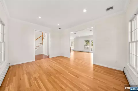 Living - 220 Concord Dr, Paramus, NJ 07652 photo 2 of 9
