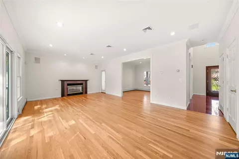 Living - 220 Concord Dr, Paramus, NJ 07652 photo 3 of 9