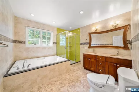 Bath - 220 Concord Dr, Paramus, NJ 07652 photo 2 of 4