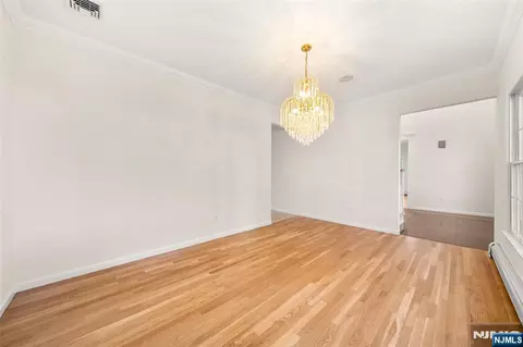Living - 220 Concord Dr, Paramus, NJ 07652 photo 6 of 9
