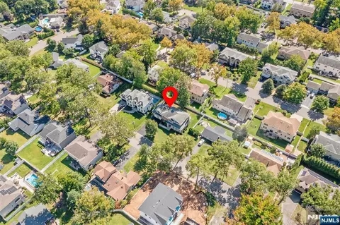 View/Area - 220 Concord Dr, Paramus, NJ 07652 photo 5 of 6