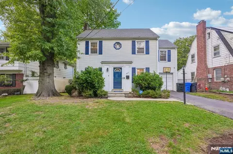 467 Voorhees St, Englewood, NJ 07631