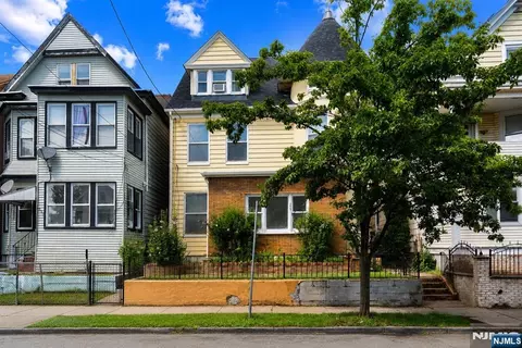 239-241 17th Ave, Paterson, NJ 07504