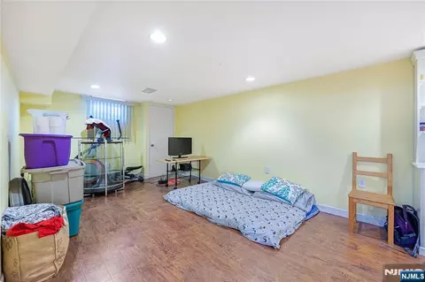Bedroom - 384 Main Ave, Wallington, NJ 07057 photo 5 of 6