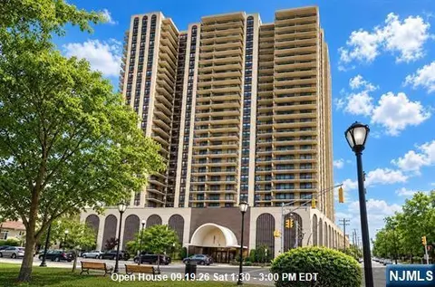 7855 E Boulevard E #11F, North Bergen, NJ 07047