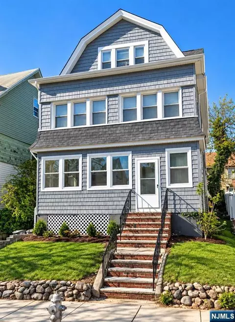 87 Arsdale Ter, East Orange, NJ 07018