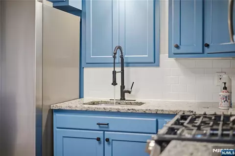 Kitchen - 2 Crow Trl, Wayne, NJ 07470 photo 2 of 2