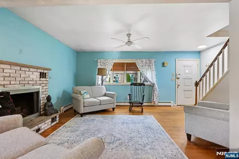 Living - 6 Summit Ave, Waldwick, NJ 07463 photo 2 of 3