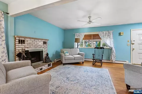 Living - 6 Summit Ave, Waldwick, NJ 07463 photo 3 of 3