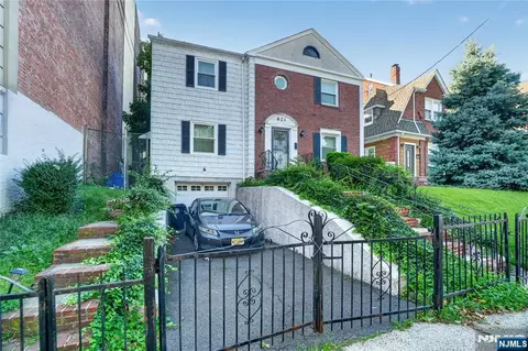 821-823 10th St, Newark, NJ 07108