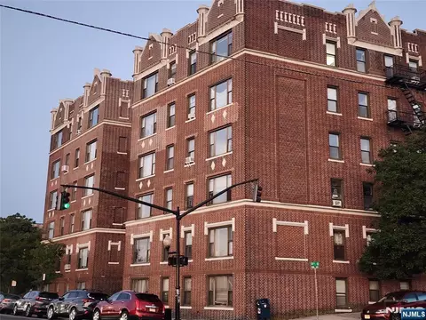 1055 Boulevard E #B7, Weehawken, NJ 07086