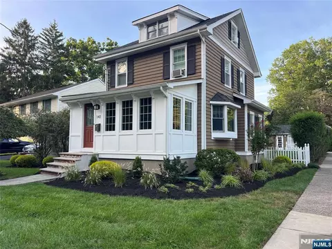 141 Darlington Ave, Ramsey, NJ 07446