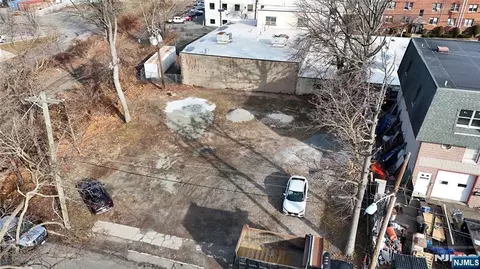 1037 Alexander Ave, Ridgefield, NJ 07657